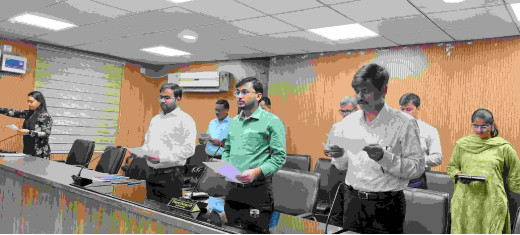हिंदी भाषा के अत्याधिक प्रयोग को लेकर जिलाधिकारी ने दिए निर्देश